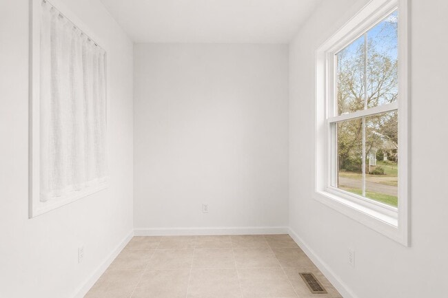Building Photo - 51 Blacksmith Dr