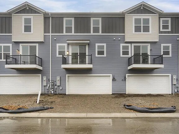 Primary Photo - 21831 136th Way