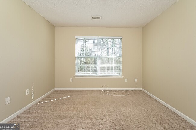 Building Photo - 253 Lossie Ln
