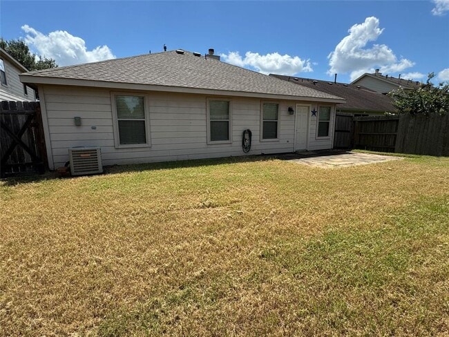 Building Photo - 16143 Cole Bridge Ln