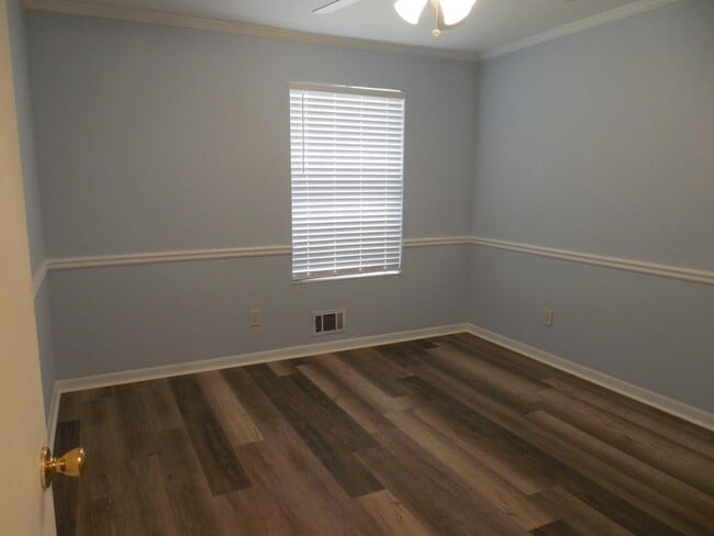 Building Photo - Available October 1st 4 bedroom 2 bathroom in Evans Ga