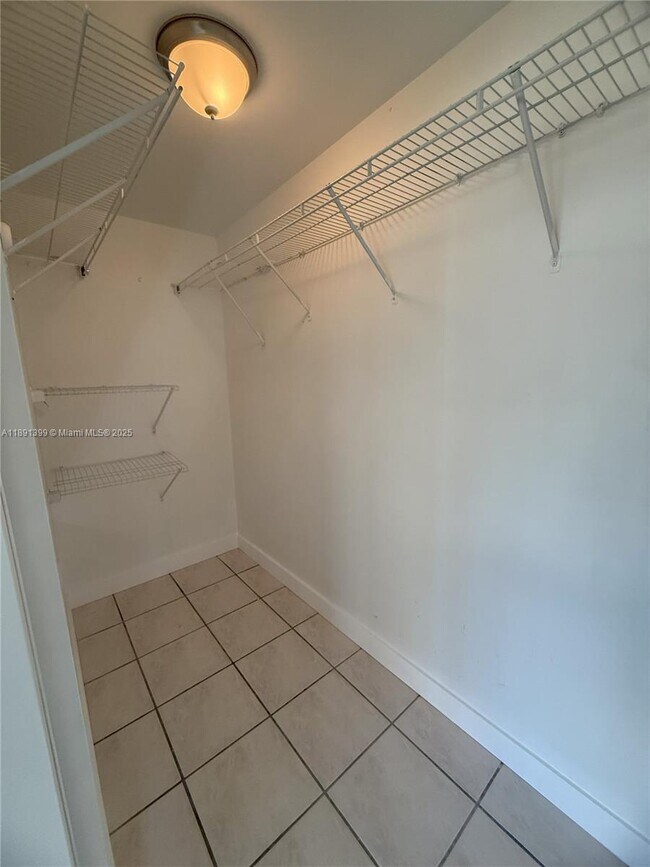 Building Photo - 11821 SW 185th Terrace