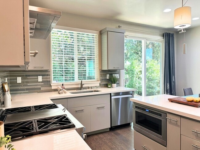 Building Photo - 4578 Blue Oak Pl