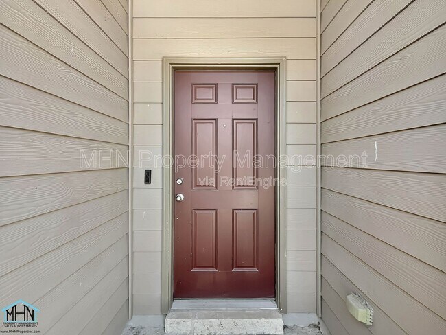 Building Photo - 7118 Marina Del Rey