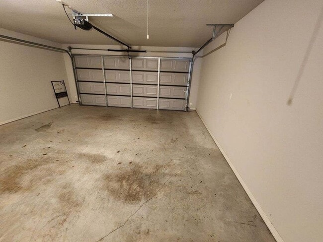 Building Photo - 1618 Lil Larry Dr