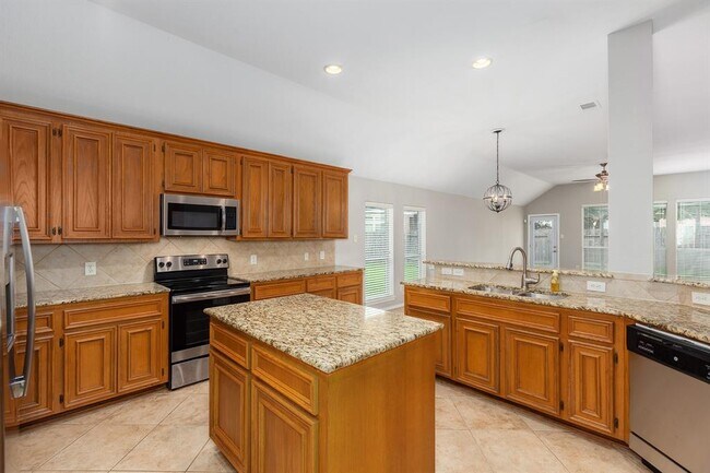 Building Photo - 13039 Golden Water Ct