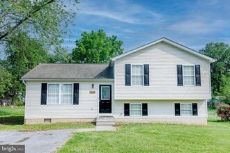 Building Photo - 513 E 11th Ave