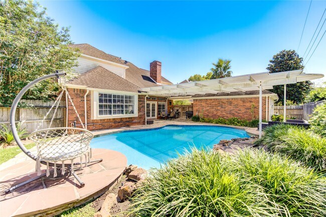 Building Photo - 3622 Springhill Ln