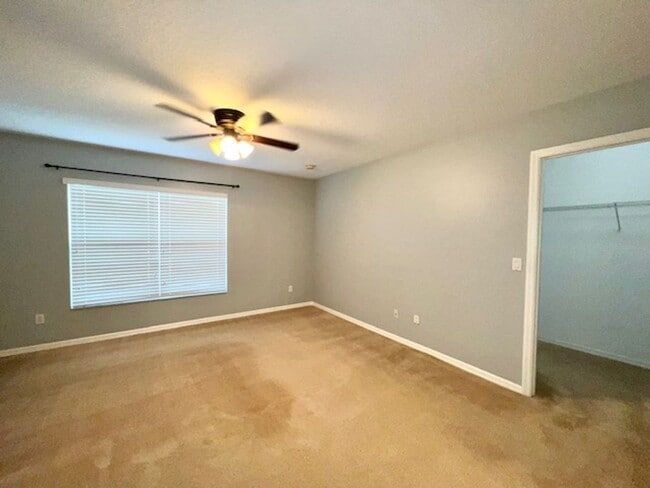 Building Photo - MOVE IN MARCH! Charming 2 Beds 2.5 Bath Townhome! 2 MASTER SUITES! Attached one car garage!! Extr...