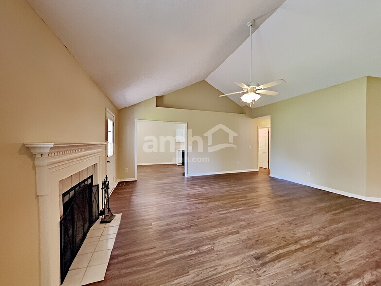 Building Photo - 1219 Murray Ct