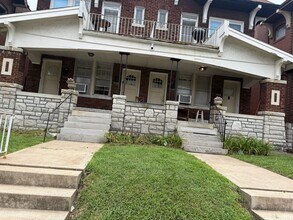 Building Photo - Welcome to 5028A Mardel in St. Louis, MO!