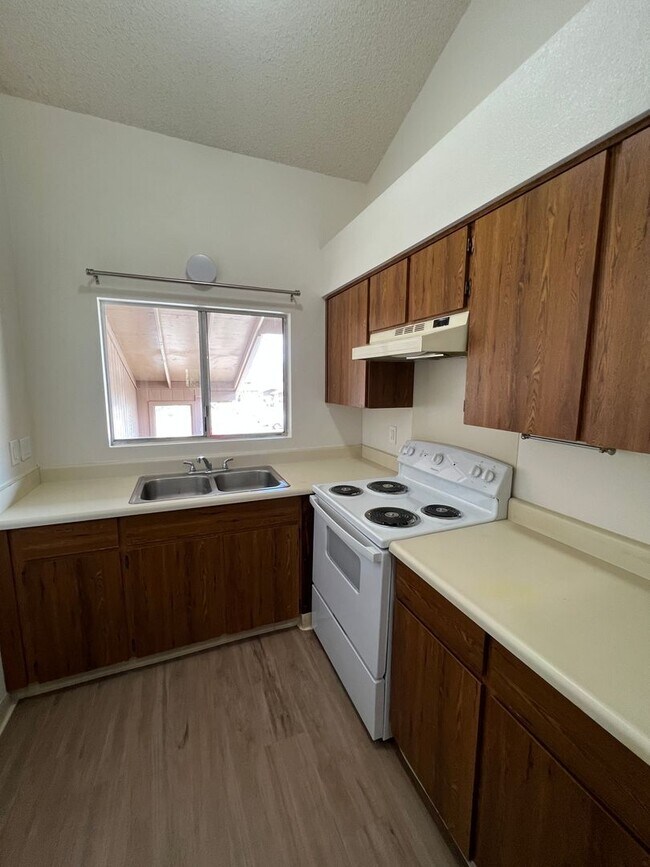 Building Photo - 98-621-621 Kilinoe St
