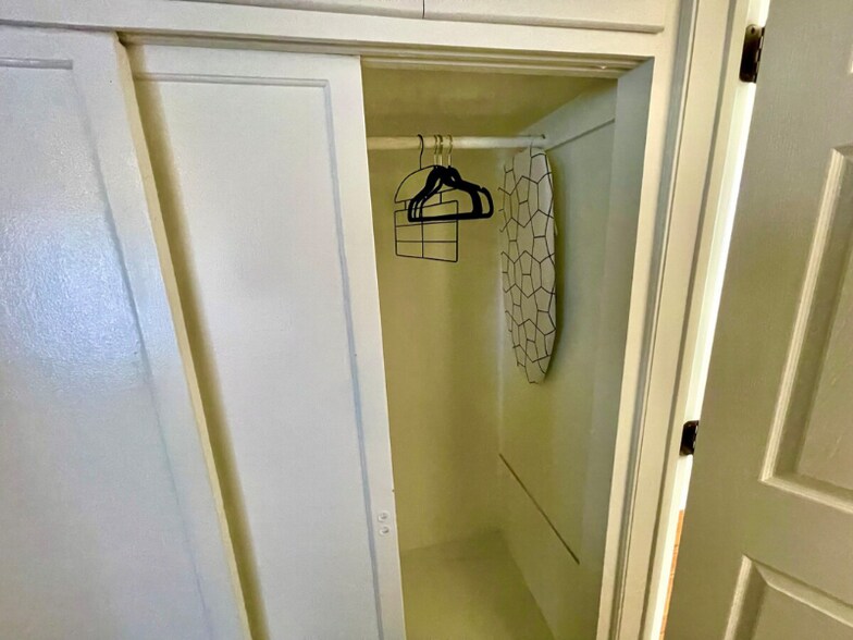 Building Photo - 4120 Gamma St