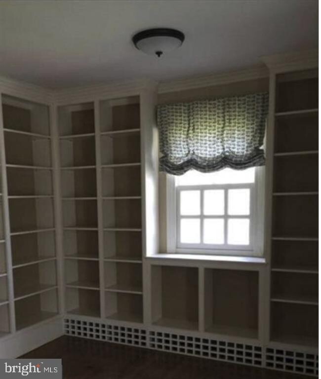 Building Photo - 15537 Carroll Rd