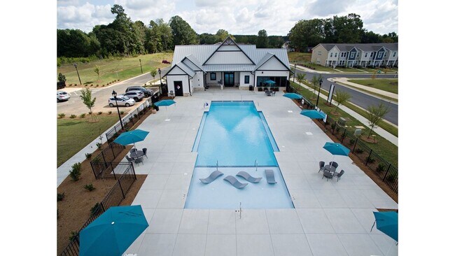 Building Photo - 1713 Wildwood Terrace Trl