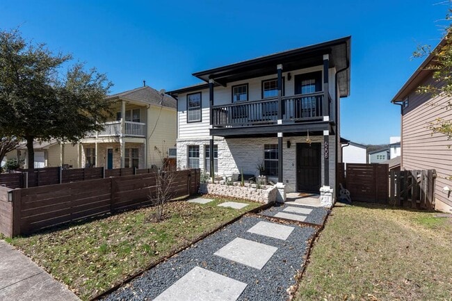 Building Photo - 6208 Perlita Dr