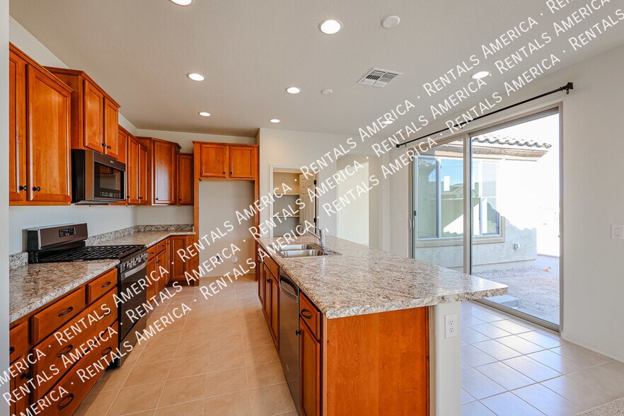 Building Photo - 18675 N 268th Ave