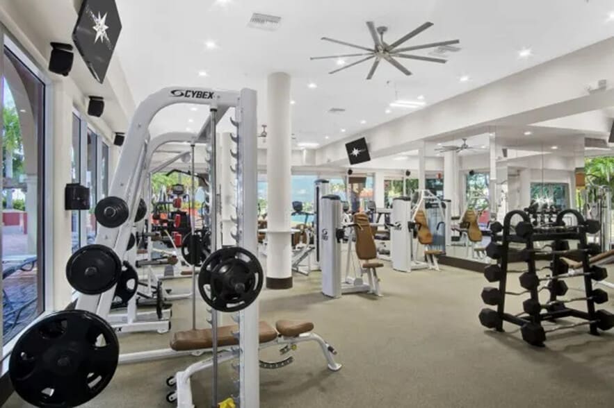 Building Photo - 17000 N Bay Rd