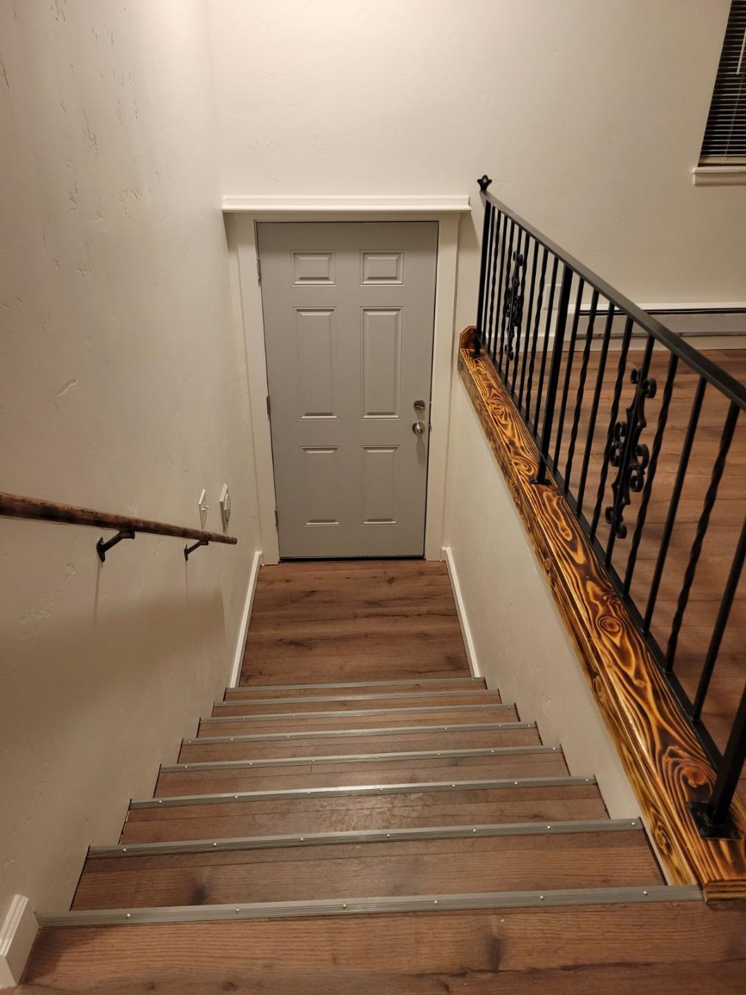 Building Photo - 828 Gloria St