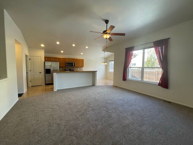 Building Photo - Low-Maintenance 3BR Ranch in Johnstown Far...