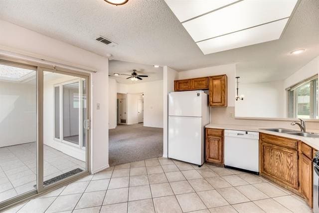 Building Photo - 2031 Lansdown Dr