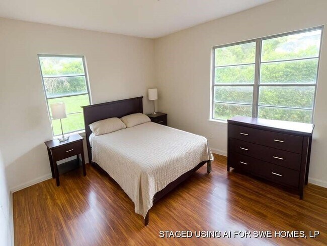 Building Photo - 5715 Belmark St