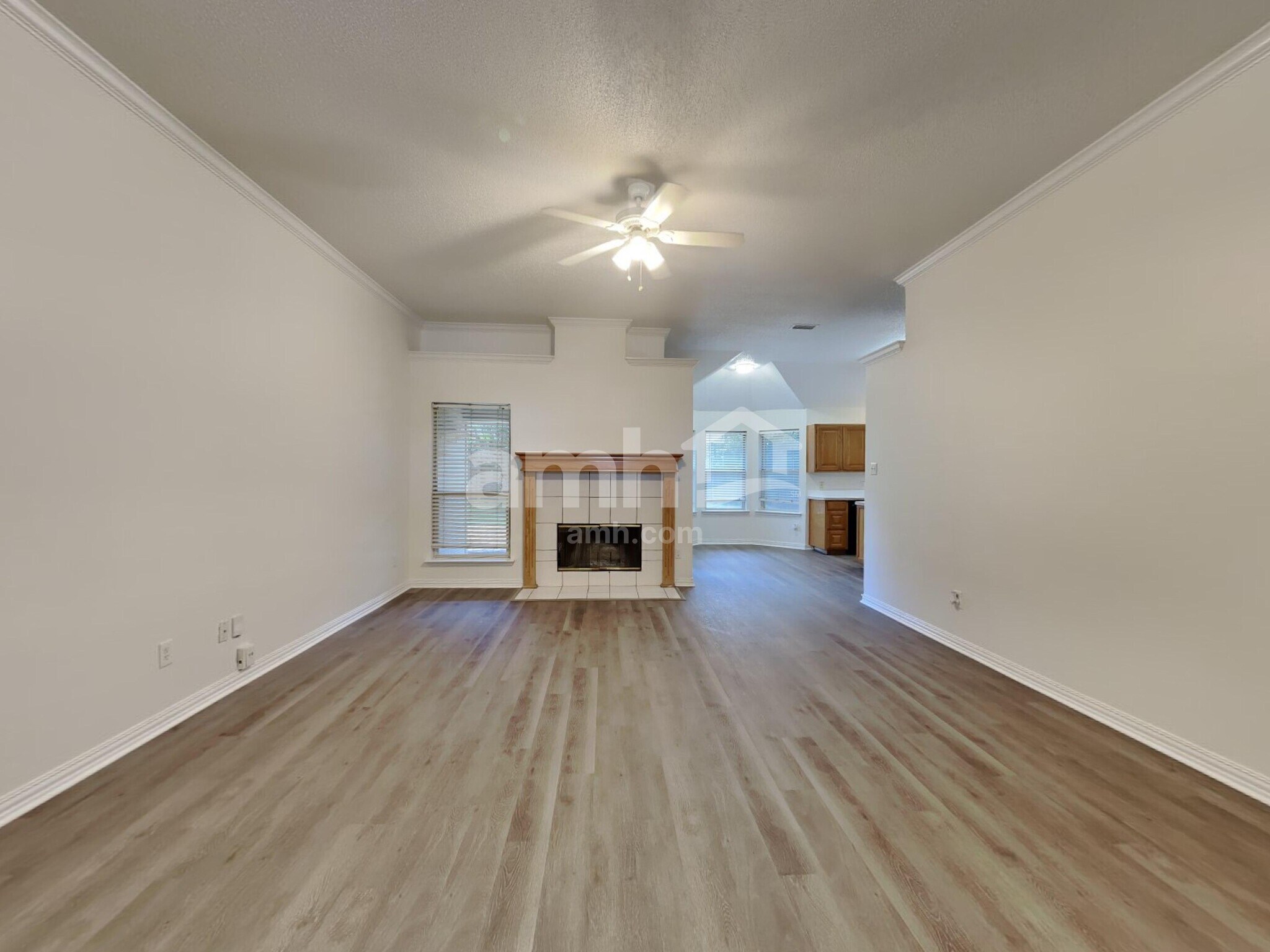 Building Photo - 605 Arbor Ln