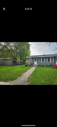 Building Photo - 1011 Park Dr
