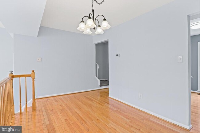 Building Photo - 9553 Cherry Oak Ct