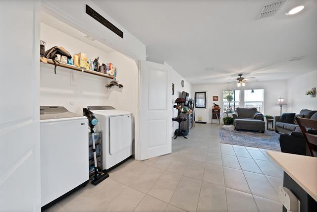 Building Photo - 5906 Wedgemere Dr