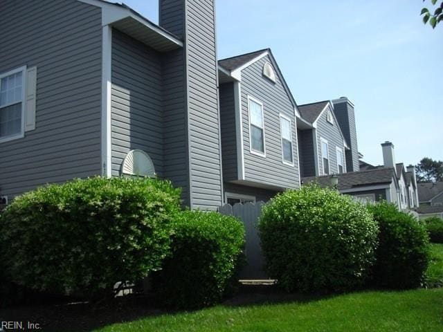 Building Photo - 637 Ridge Cir