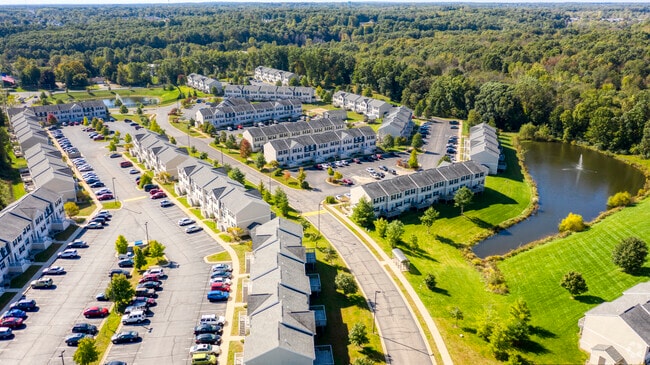 Building Photo - The Paddock Apartment Homes