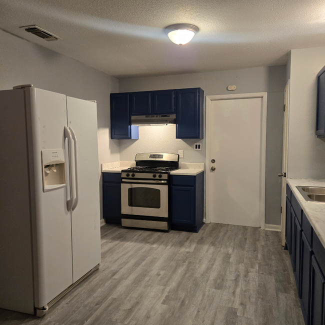 Building Photo - 4259 Summer Sun Ln