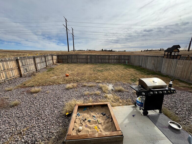 Building Photo - 10785 Horton Dr