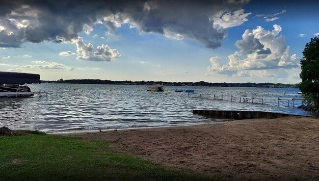 Building Photo - 2941 Beland Ave