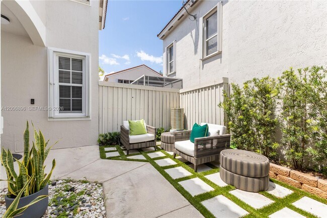 Building Photo - 14972 SW 50th Ct