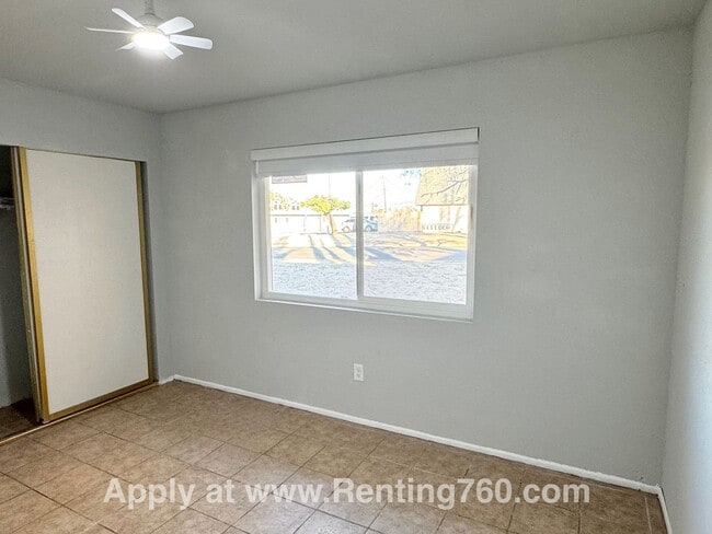 Building Photo - Newly Remodeled 2 Bed 1 Bath Near Downtown!