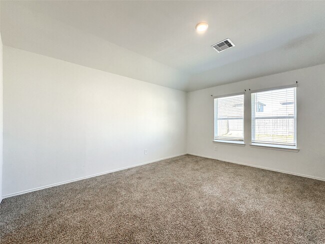 Building Photo - 5715 Vintage Oakmont Dr