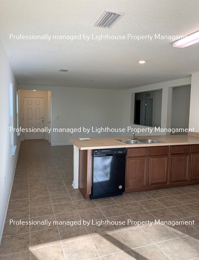 Building Photo - Modern 3BR/2BA Home Built in 2021 - Prime Location Near I-95!