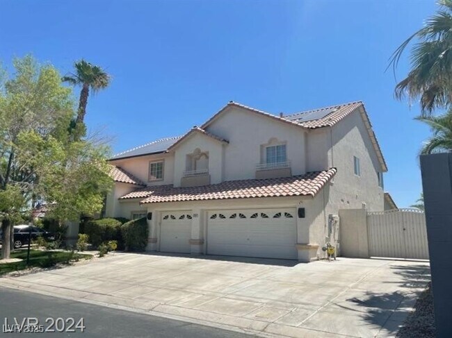 Primary Photo - 9724 La Cienega St