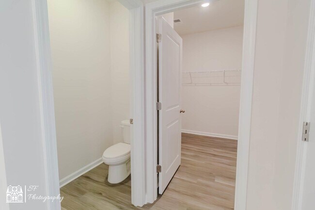 Building Photo - 188 Hadley Spgs Ave