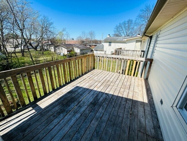 Building Photo - 2902 6th St.