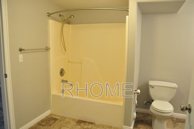 Building Photo - 1430 Westbury Way