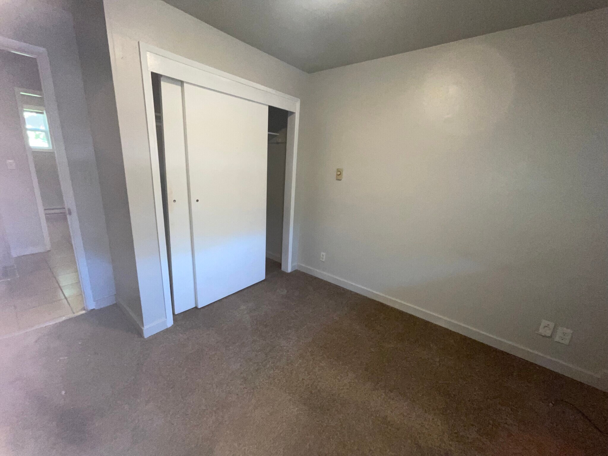 Building Photo - 5120 S Roxbury St