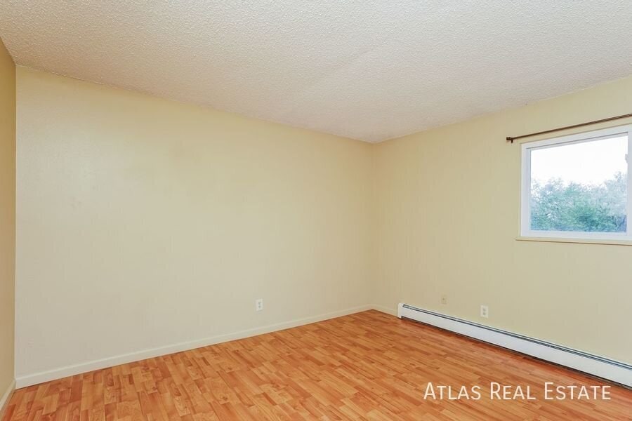 Building Photo - 4245 Loomis Ave