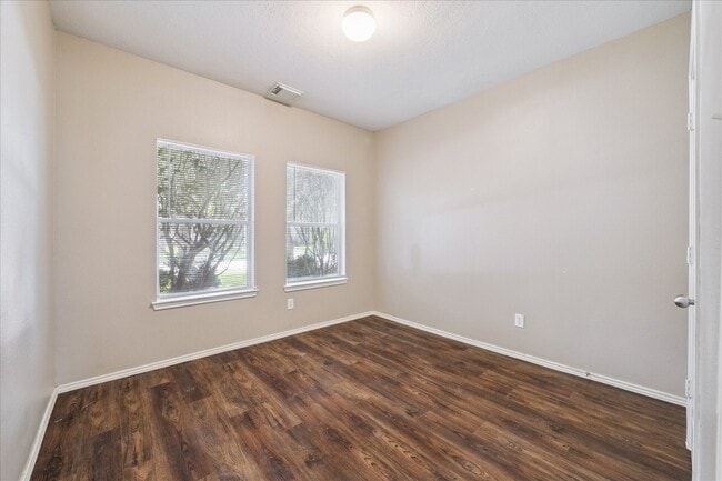 Building Photo - 6830 Arbor Hollow Ln