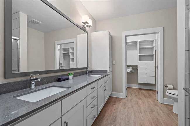Building Photo - 5811 Market Way Dr