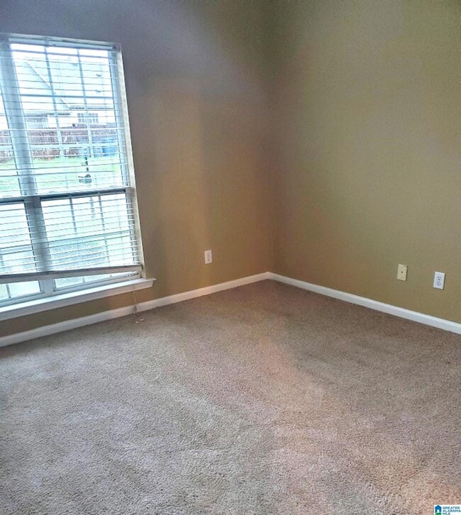 Building Photo - 356 Rocky Ridge Cir