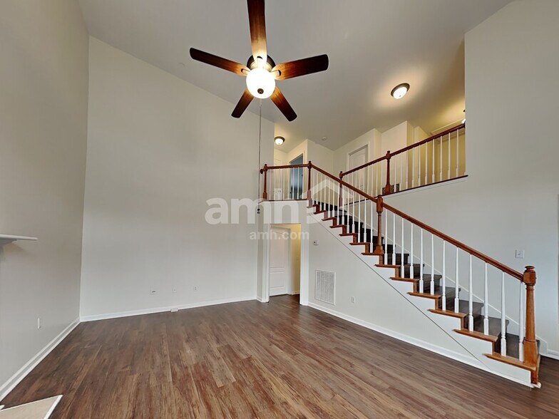 Building Photo - 7209 Sir William Dr