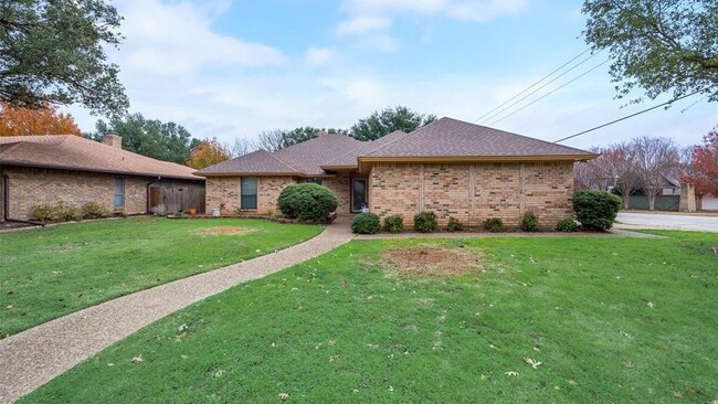 Building Photo - 7825 Silveridge Dr